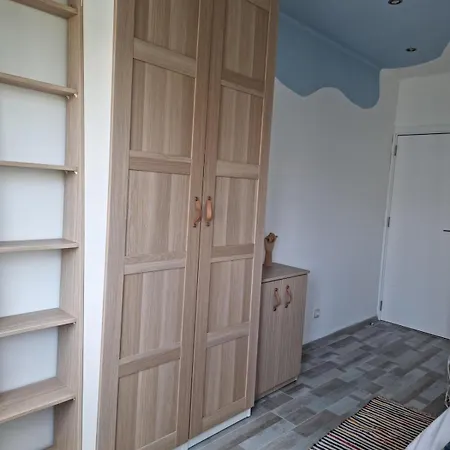 Cozy Close To The Center Апартамент