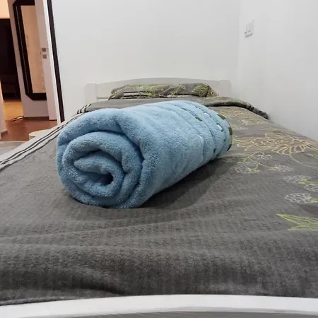 Cozy Close To The Center